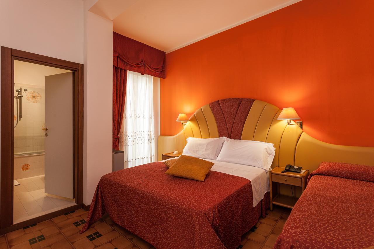 Hotel Resort Marinella Gabicce Mare Extérieur photo