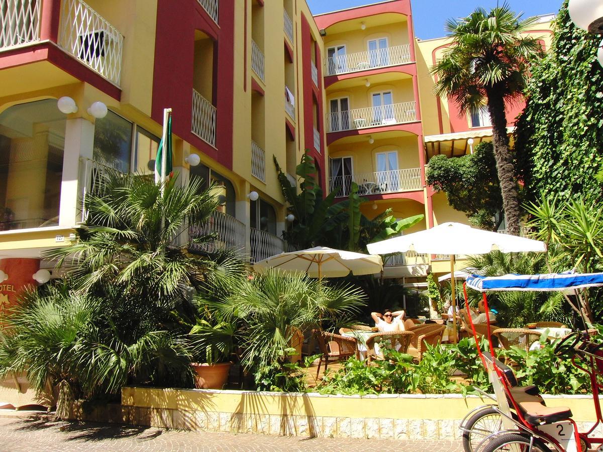 Hotel Resort Marinella Gabicce Mare Extérieur photo