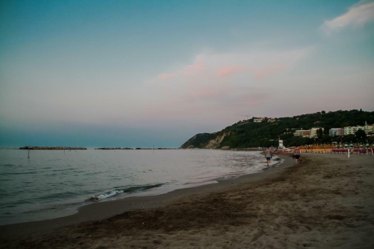 Hotel Resort Marinella Gabicce Mare Extérieur photo